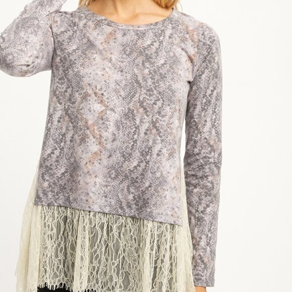 MYSTREE Gray Snakeskin Print Top with Cream Lace Hem Long Sleeve Boutique Blouse - Picture 6 of 8